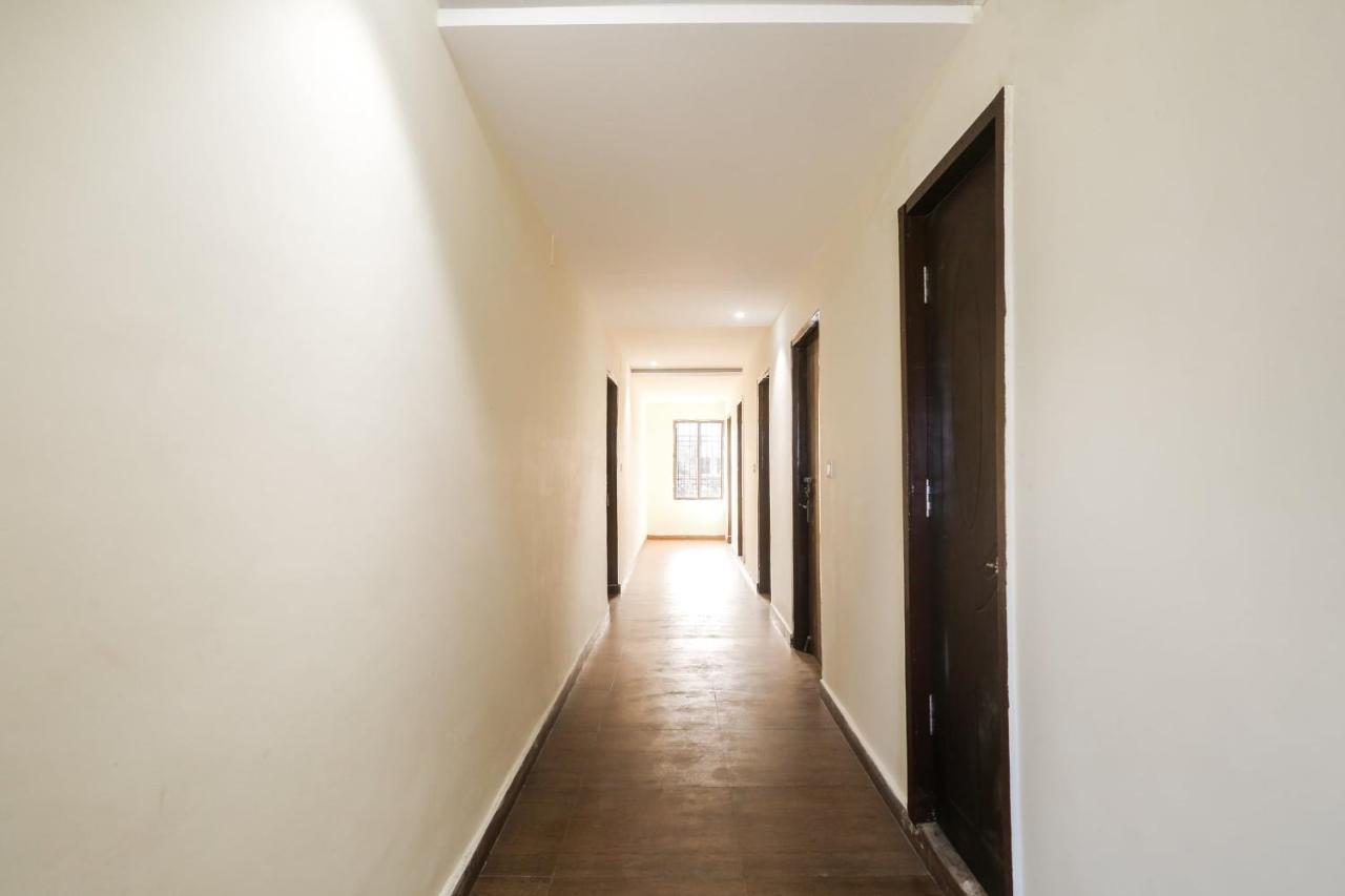 Oyo 63134 Hotel Red Queen Raigarh Eksteriør bilde